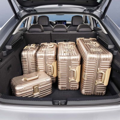 Premium λιμουζίνα με πορτμπαγκάζ 645 λίτρα και τιμή 45.500 ευρώ – Ποιο είναι;