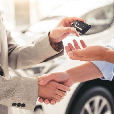 Αξίζει να πουλήσεις το μεταχειρισμένο σου αυτοκίνητο σε έμπορο; Τι σε συμφέρει