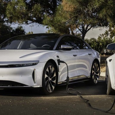 Μπορεί να φορτίσει ένα ηλεκτρικό αυτοκίνητο άλλο ηλεκτρικό;