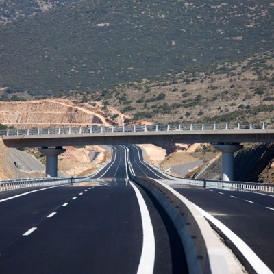 Έφτασε η μέρα που η Ελλάδα θα αποκτήσει έναν ολοκαίνουριο αυτοκινητόδρομο - Πότε θα περάσει το πρώτο αυτοκίνητο από τα διόδια;