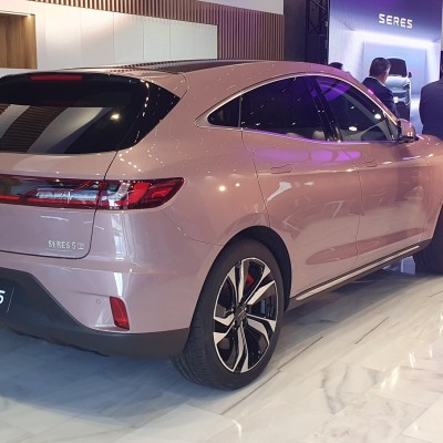 Ήρθε στην Ελλάδα το Seres 5 - Η τιμή του κινεζικού SUV