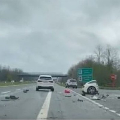 Ferrari κόπηκε στη μέση – Νεκροί ο οδηγός και το 21χρονο μοντέλο [φωτό]