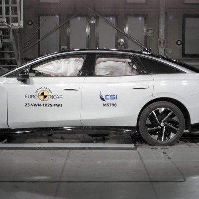 Αυτό είναι το ασφαλέστερο αυτοκίνητο στην Ελλάδα - Η τιμή του [video]