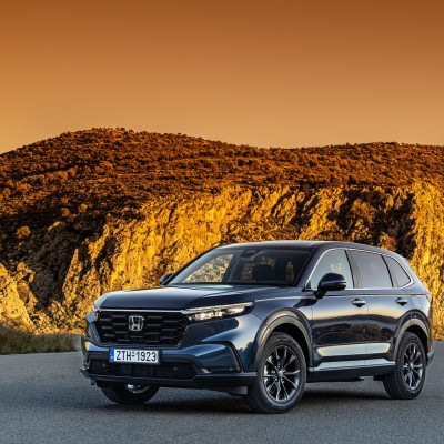 Η μεγάλη επιστροφή της Honda - Οι οδηγοί αγοράζουν κατά χιλιάδες τα υβριδικά αυτοκίνητα