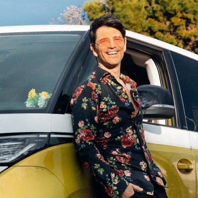 Αυτά είναι τα 2 νέα αυτοκίνητα του Σάκη Ρουβά – Οι τιμές τους