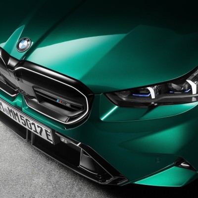 Στην Ελλάδα η BMW όνειρο των 727 PS - Τιμή