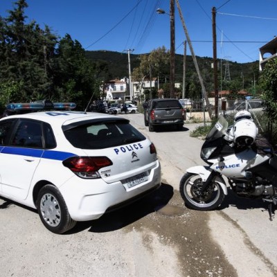 Ντου της Αστυνομίας στη Μύκονο – Σαρώνει Van, Ταξί και οδηγούς