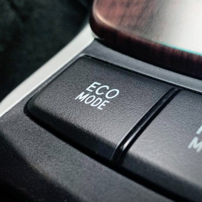 Τι κάνει το κουμπί Eco Mode στο αυτοκίνητο;
