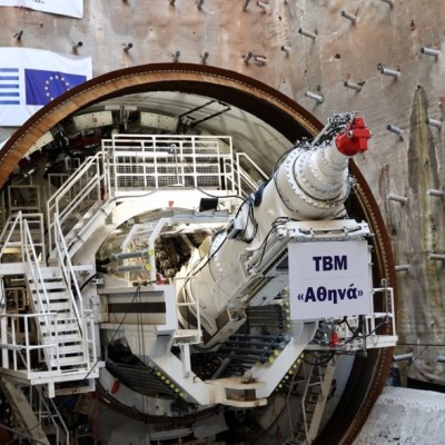 Αθηνά και Νίκη σκάβουν όλη την Αττική – Άνοιξαν σήραγγα 2.570 μέτρων