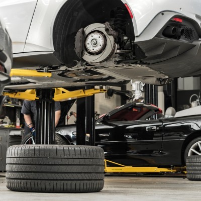 Τι κερδίζεις με ένα Tesla σε 10 χρόνια; Προσπέρασε την Toyota