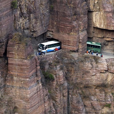 O πιο επικίνδυνος δρόμος στον κόσμο – Οδηγεί στην κόλαση