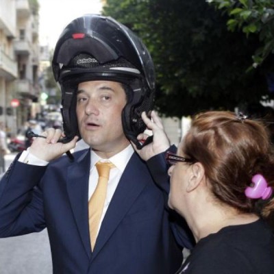 Ποιοι επιτρέπεται να οδηγούν νόμιμα, χωρίς κράνος;