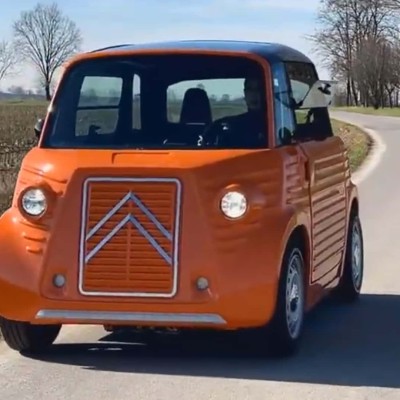 Ένα Citroen Ami από τη δεκαετία του 50 [video]