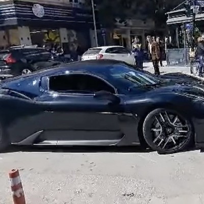 Ο ποδοσφαιριστής του Ολυμπιακού με τη Maserati των 300.000 €!