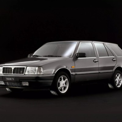 Πουλάνε Lancia Thema SW για 80.000 ευρώ - Τι το ιδιαίτερο έχει;