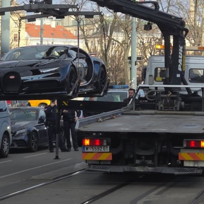 Σήκωσαν Bugatti με γερανό - Έτρεχε με 123 km/h