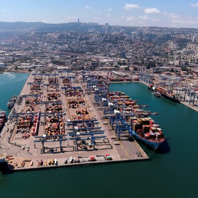 Το Ισραήλ τρέμει για τα λιμάνια του – Εξαιτίας και των ηλεκτρικών οχημάτων