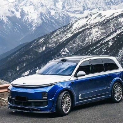 Το παράνομο αυτοκίνητο που είχε ψάρια στο καπό – Επενέβη η Αστυνομία [video]