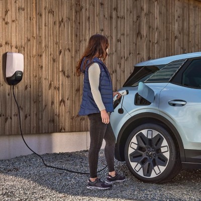 Η γειτονική χώρα που δίνει επιδότηση μέχρι 20.000 ευρώ για ηλεκτρικά αυτοκίνητα