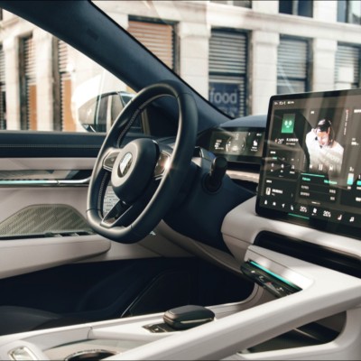 Έχει 10 χρόνια εγγύηση και πήρε για πρώτη φορά πινακίδες στην Ελλάδα – Δείτε ποιο αυτοκίνητο είναι και σε ποια περιοχή