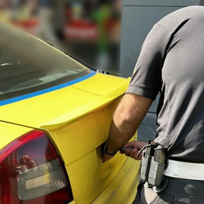 Αττική: Πέρασαν χειροπέδες σε 3 οδηγούς Ταξί – Έτσι κορόιδευαν τους πελάτες