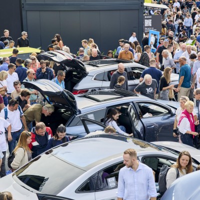 Τα 5 ασφαλέστερα αυτοκίνητα για παιδιά – Οι τιμές τους στην Ελλάδα