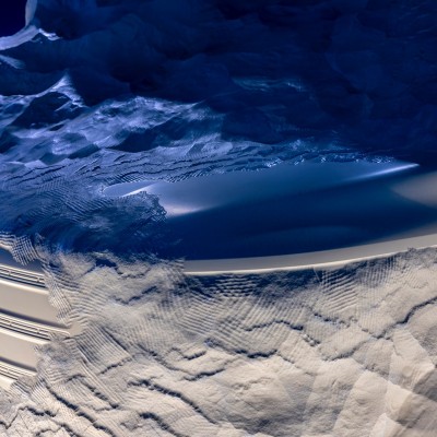 Το γλυπτό 6,5 μέτρων της Mercedes – Ποιο αυτοκίνητο κρύβει