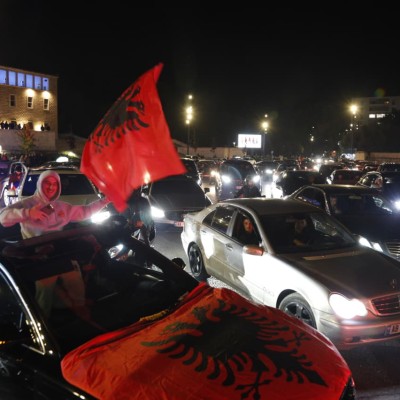 Η μάρκα αυτοκινήτων που «σαρώνει» στην Αλβανία – Έχει σχεδόν τη μισή αγορά