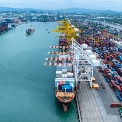 To μεγαλύτερο φορτίο κλεμμένων οχημάτων που κατασχέθηκε ποτέ – Άνω των 40 εκατ. η αξία του