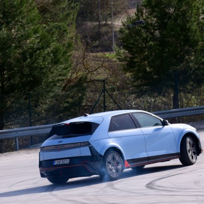 Ο διασημότερος κατασκευαστής supercar εξυμνεί τη Hyundai!