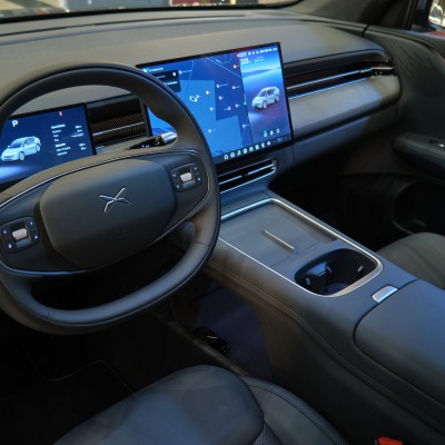 Που θα δεις από κοντά το premium SUV που φορτίζει με 451 kW;