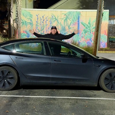 Τι κάνει έξαλλους τους κατόχους Tesla;