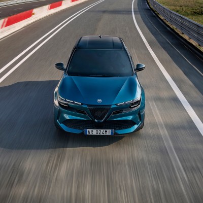 Με 8 χρόνια εγγύηση και 2.000 ευρώ όφελος η εντυπωσιακή Alfa Romeo