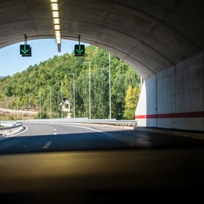 Ελλάδα: Ο αυτοκινητόδρομος των 230 km με το μεγαλύτερο τούνελ – Πέρασαν 16,7 εκατ. οδηγοί με eway