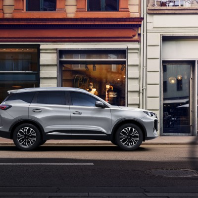 Τον Ιούνιο στην Ελλάδα το νέο υβριδικό SUV των 224 ίππων που καίει 5,7 lt – Σε τιμή έκπληξη