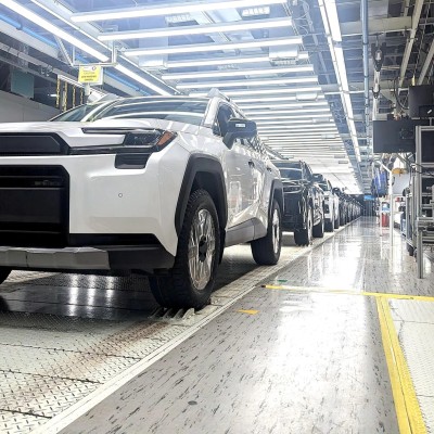 Η Toyota ετοιμάζει τους «δολοφόνους» της Tesla –  Έρχονται μέσα στο 2026