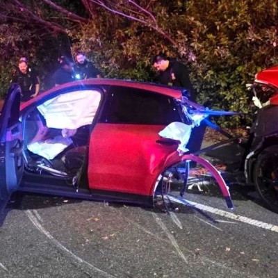 Έχασε τον έλεγχο και έκοψε στα δύο μια Porsche Cayenne – Βγήκε με λίγες γρατζουνιές