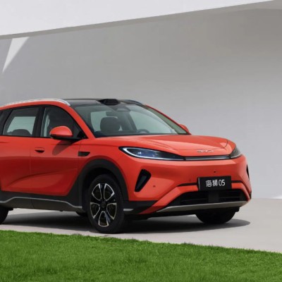 Νέο BYD Sealion 5 DM-i: To υβριδικό SUV που οι Κινέζοι ισχυρίζονται πως κάνει 2.100 km χωρίς ανεφοδιασμό!