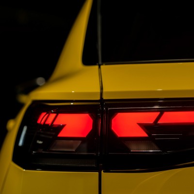 Το premium υβριδικό SUV που θέλουν όλοι – Σαρώνει σε πωλήσεις