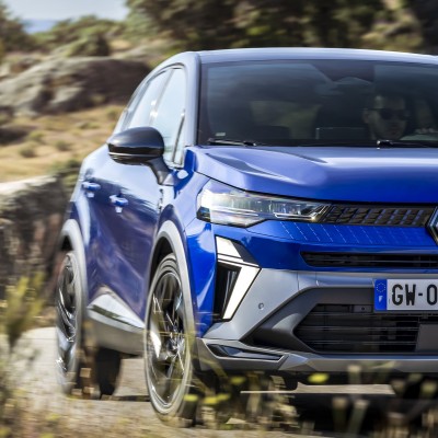 Το μεγάλο δώρο της Renault στην Ελλάδα: Δίνει δωρεάν καύσιμα για 12 μήνες σε 1.200 πρατήρια - Δες τι ισχύει