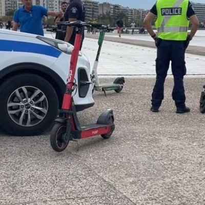 Οριστικό: Τέλος τα ηλεκτρικά πατίνια για τους ανήλικους