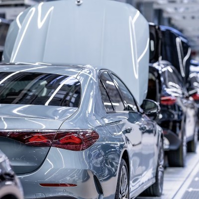 Το εργοστάσιο γίγας της Mercedes - Ένα από τα μεγαλύτερα στον κόσμο με 31.500 υπαλλήλους