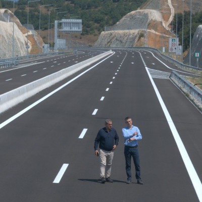 Ελλάδα: Ανοίγει η νέα εθνική οδός των 46 km και των 23 γεφυρών – Οι πρώτες εικόνες