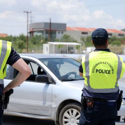 Αττική: 2.029 οδηγοί έχασαν το δίπλωμα για 1 μήνα – Δείτε τι έκαναν