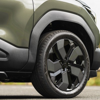Μείωση τιμής που φτάνει τα 3.000 ευρώ για το SUV της Suzuki
