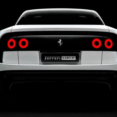 Η λευκή Ferrari Luce που πωλείται σε διπλάσια τιμή από τις υπόλοιπες – Η ιδιαιτερότητα που έχει