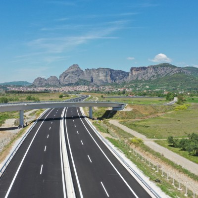 Δόθηκε στην κυκλοφορία ο νέος αυτοκινητόδρομος της Ελλάδας – Έχει ένα δίοδο με 4,5 ευρώ
