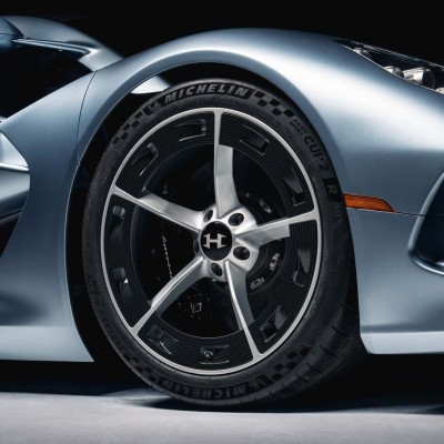 Το hypercar των 2,2 εκ. ευρώ που έγινε sold out σε 4 ώρες!