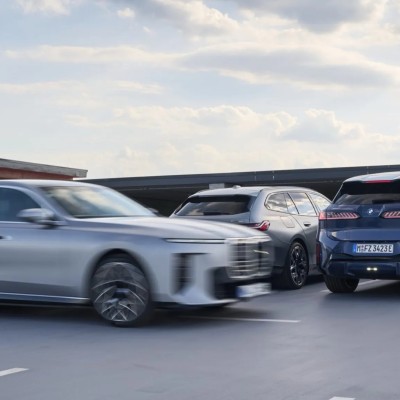 BMW: Δεν σε αφήνει να ανοίξεις την πόρτα αν υπάρχει κίνδυνος – Ούτε να πατήσεις το γκάζι αν είναι να τρακάρεις [video]