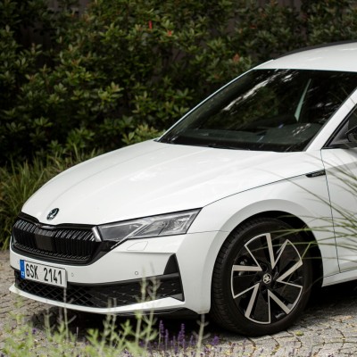 Το Skoda που έχει πουλήσει 7,9 εκατ. αυτοκίνητα – Στην Ελλάδα έρχεται με τιμή 28.950 ευρώ